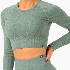 RIB SEAMLESS LONG SLEEVE TOP